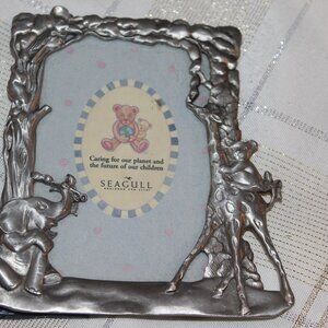 1993 VINTAGE SEAGUL PEWTER PICTURE FRAME BABY- ELEPHANT   GIRAFFE STORK CANADA !